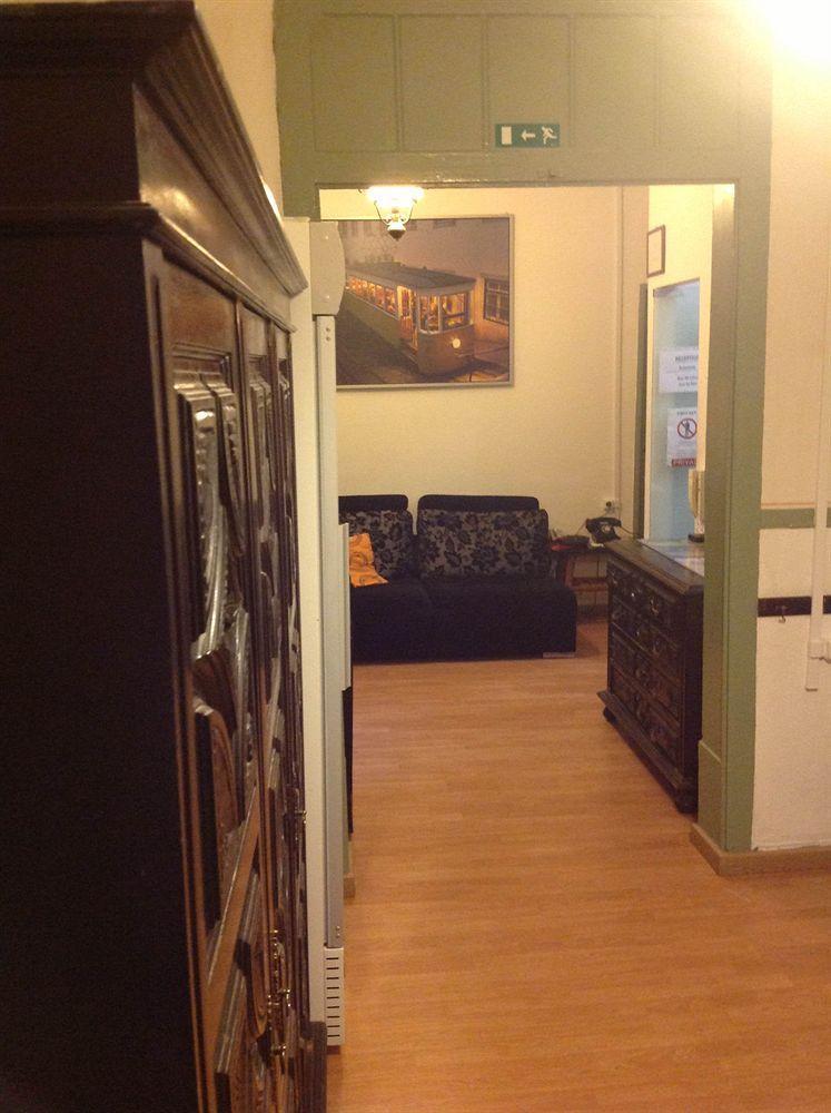 New Aljubarrota Guest House Lisbona Esterno foto