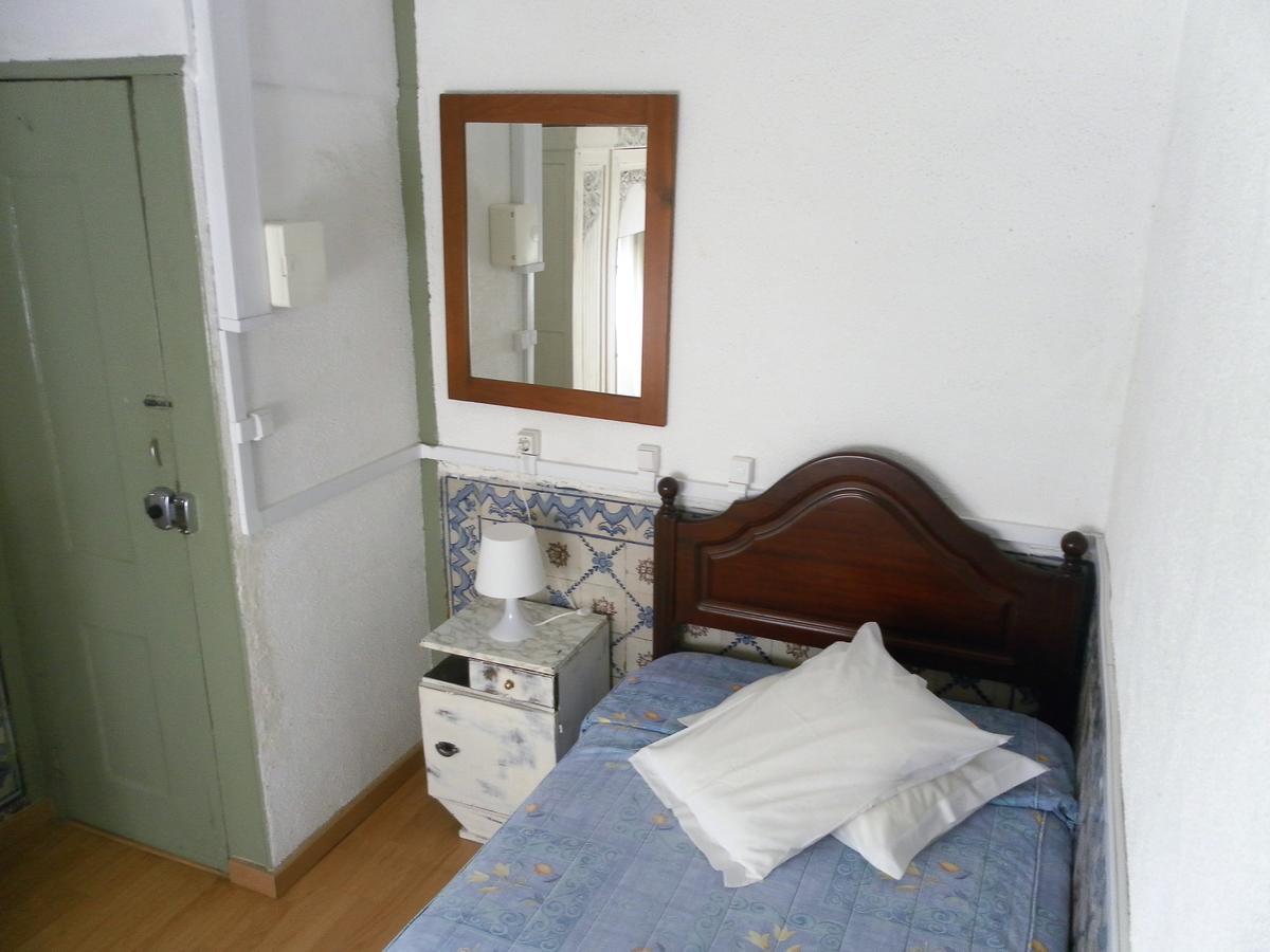 New Aljubarrota Guest House Lisbona Esterno foto
