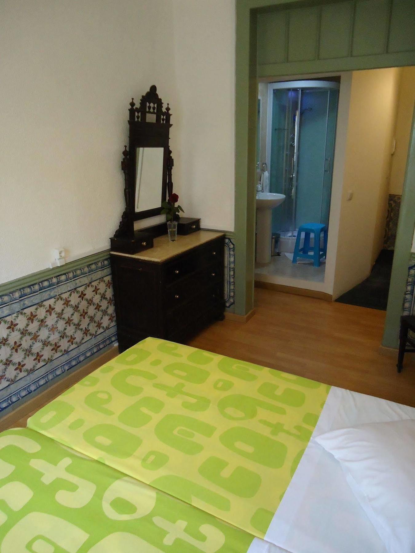 New Aljubarrota Guest House Lisbona Esterno foto