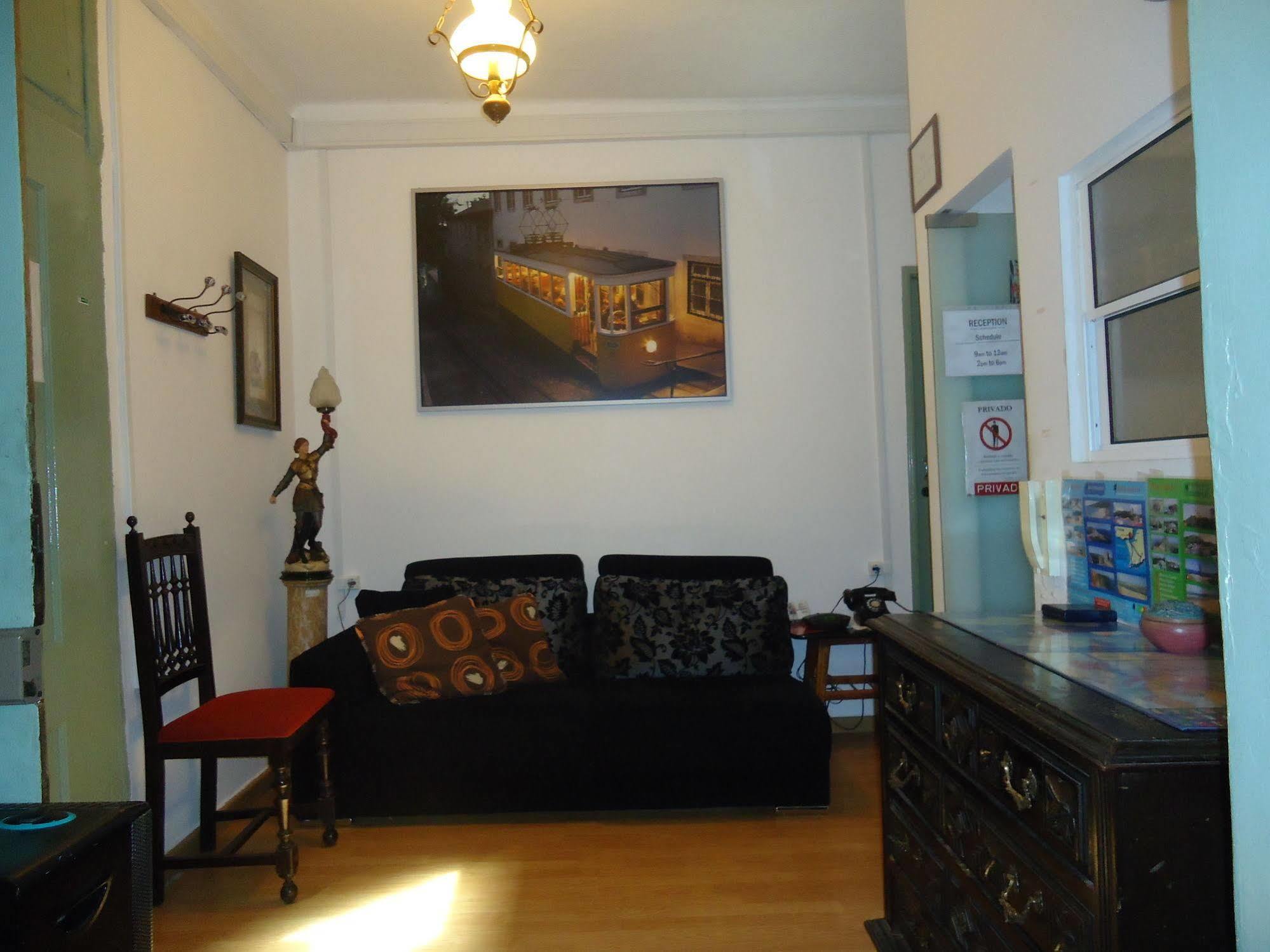 New Aljubarrota Guest House Lisbona Esterno foto
