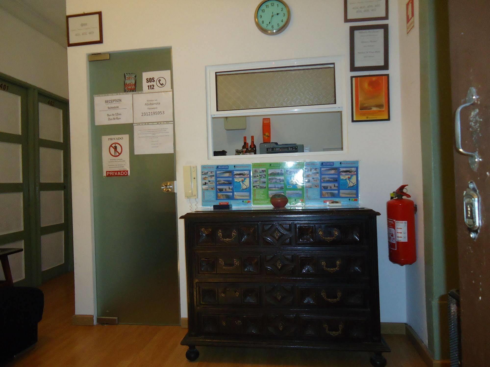 New Aljubarrota Guest House Lisbona Esterno foto