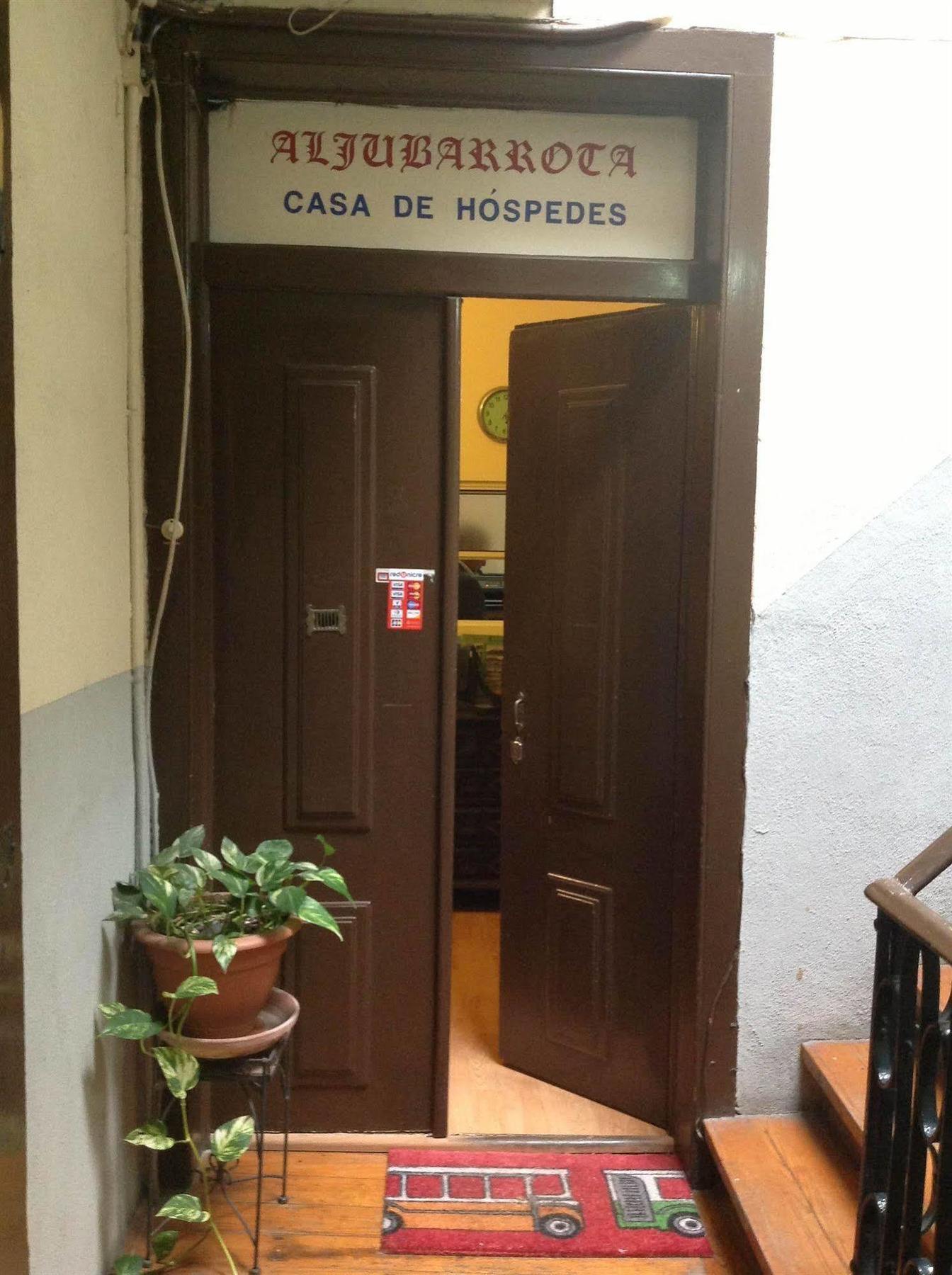 New Aljubarrota Guest House Lisbona Esterno foto